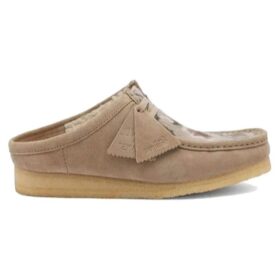 Clarks x END. x Beams Plus Ski Club Wallabee Mule “Maple” 26176816