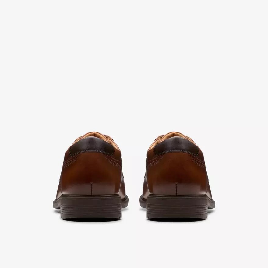 Men’s Eldredge Cap Dark Tan Leather Oxford Shoes| Clarks Men’s Eldredge Cap Dark Tan Leather Oxford Shoes| Clarks