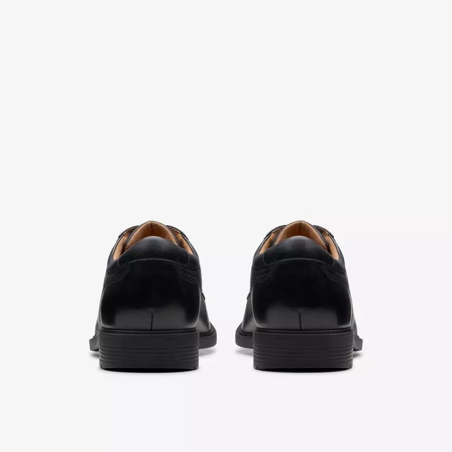 Men’s Eldredge Plain Black Leather Oxford Shoes| Clarks Men’s Eldredge Plain Black Leather Oxford Shoes| Clarks