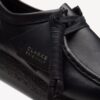 Men’s Wallabee™ Black Leather Shoes