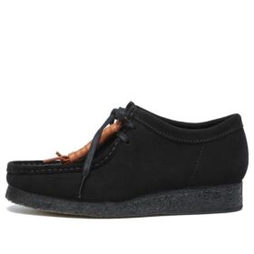 Men’s Wallabee™ Black Suede Shoes