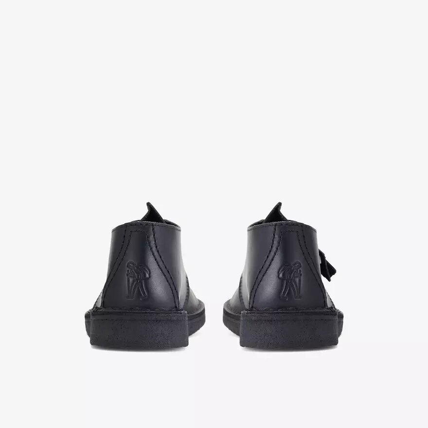 Mens Desert Trek Black Smooth Leather Mens Desert Trek Black Smooth Leather