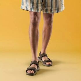 Mens Guideview Trek Beeswax Leather Sandals
