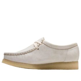 Wallabee “White” 26181115