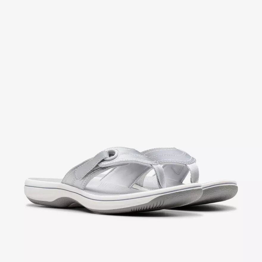 Women’s Breeze Reyna Silver Cloudsteppers™ Flip Flops Women’s Breeze Reyna Silver Cloudsteppers™ Flip Flops