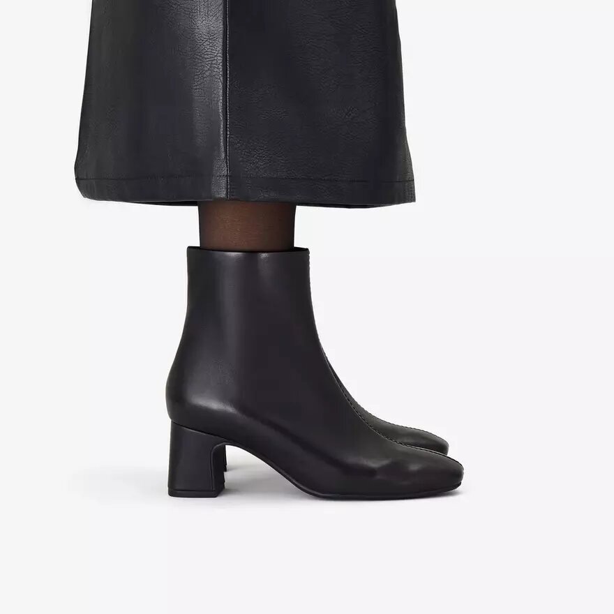 Women’s Fernie Zip Black Leather Ankle Boots Women’s Fernie Zip Black Leather Ankle Boots