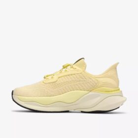 Women’s Pace Rise Pale Yellow Sneaker Us