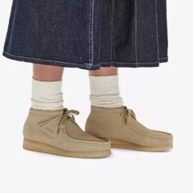 Women’s Wallabee™ Boot Maple Suede Boots