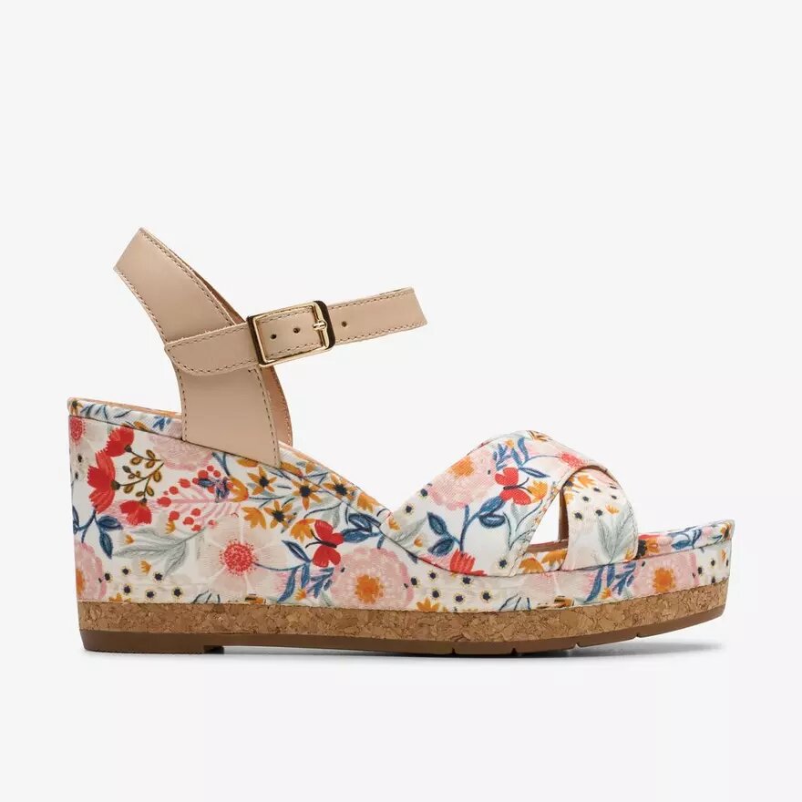 Womens Chicly Floral White Wedges Womens Chicly Floral White Wedges