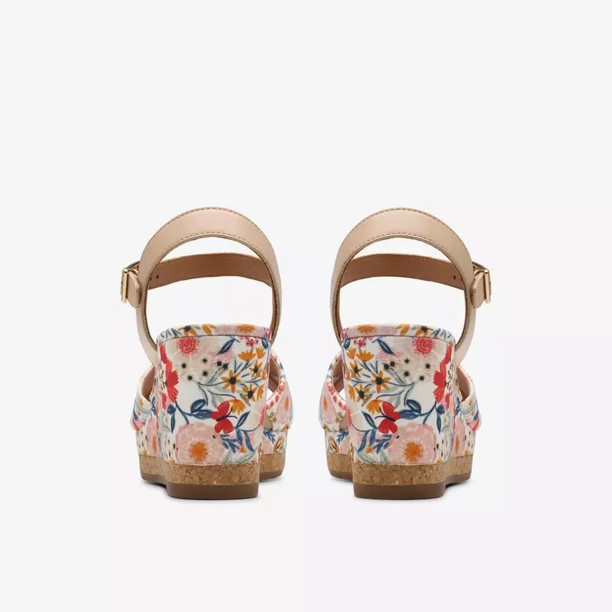 Womens Chicly Floral White Wedges Womens Chicly Floral White Wedges