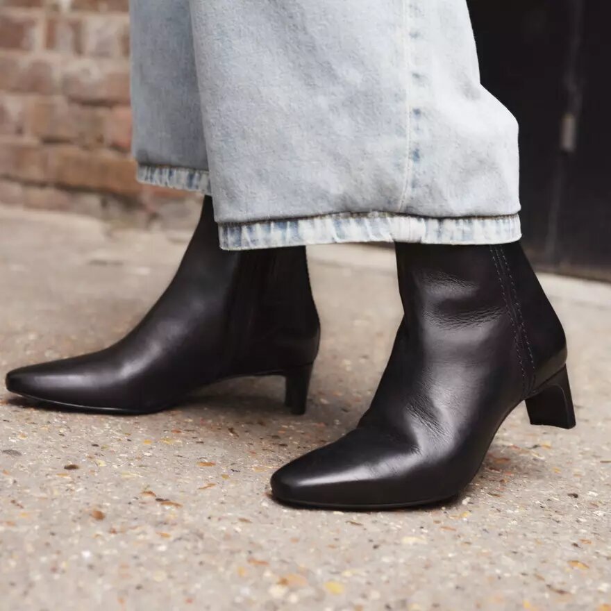 Womens Edina up Black Leather Ankle Boots Womens Edina up Black Leather Ankle Boots