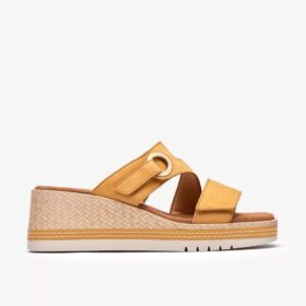 Womens Kidiki Cove Yellow Nubuck Wedges