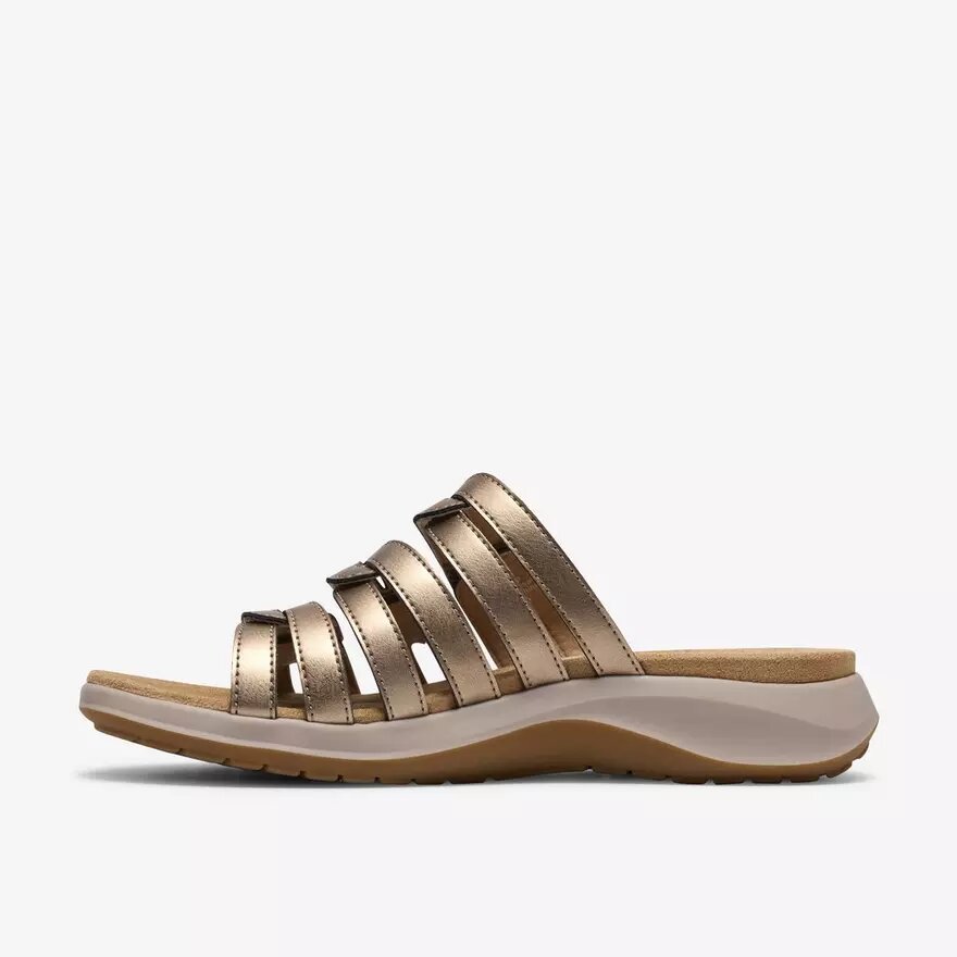 Womens Maelynn Abby Gold Metallic Flat Sandals Womens Maelynn Abby Gold Metallic Flat Sandals