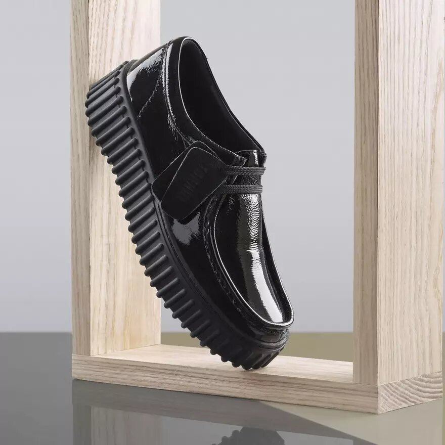 Womens Torhill Bee Black Patent Wallabee Womens Torhill Bee Black Patent Wallabee