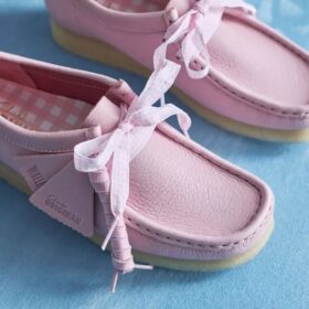 Womens Wallabee Baby Pink Leather Wallabees