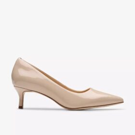 Womens Zarey Court Sand Patent Court Shoes Us